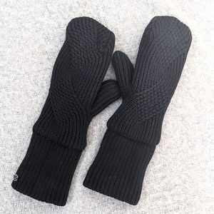 Lululemon Totally Toasty Mittens with Sherpa Lining, Black